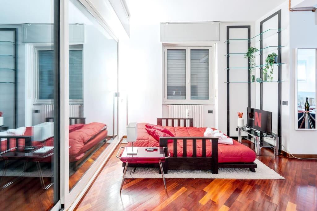 Apartamento Duomo 10 Min Luxury • Terrazzo • Wi-Fi • Netflix Milán Exterior foto